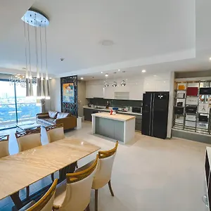 Apartment Luxury Gold 86 -rooftop Pool, Ho Chi Minh City
