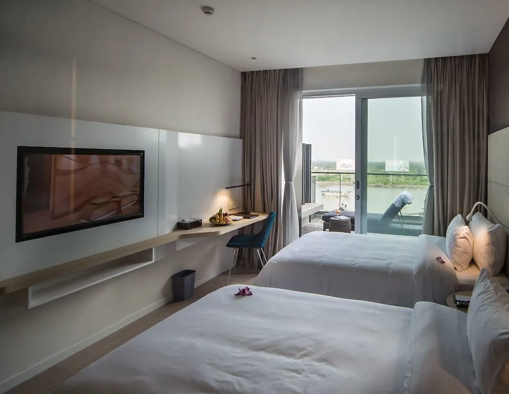 Liberty Central Saigon Riverside Hotel Ho Chi Minh City 4*,  Vietnam