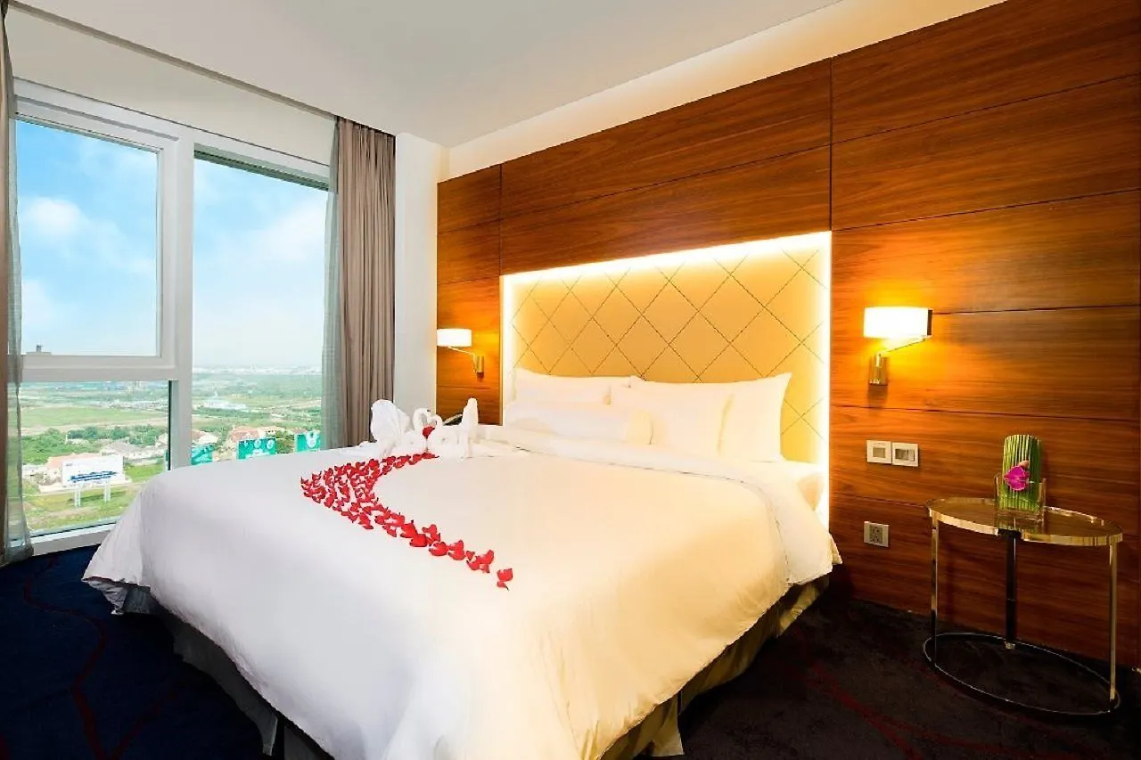 Liberty Central Saigon Riverside Hotel Ho Chi Minh City
